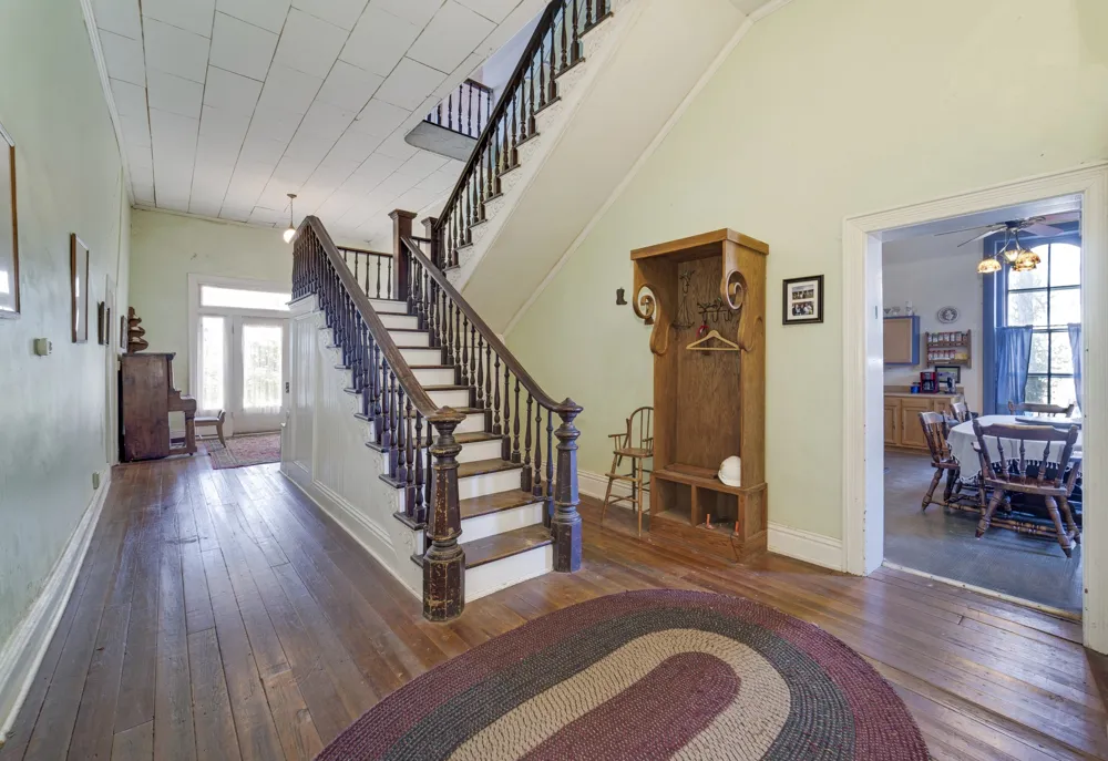 307 Vine St S Wartrace, TN 37183