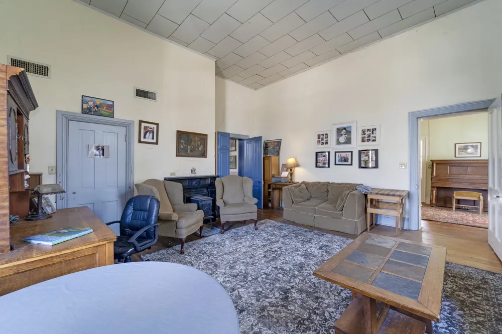 307 Vine St S Wartrace, TN 37183