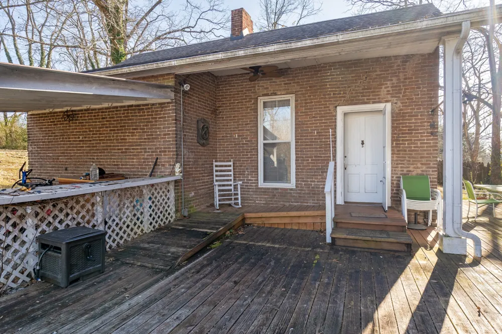 307 Vine St S Wartrace, TN 37183