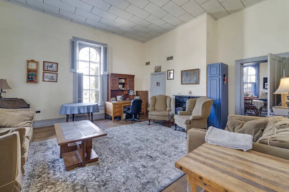 307 Vine St S Wartrace, TN 37183