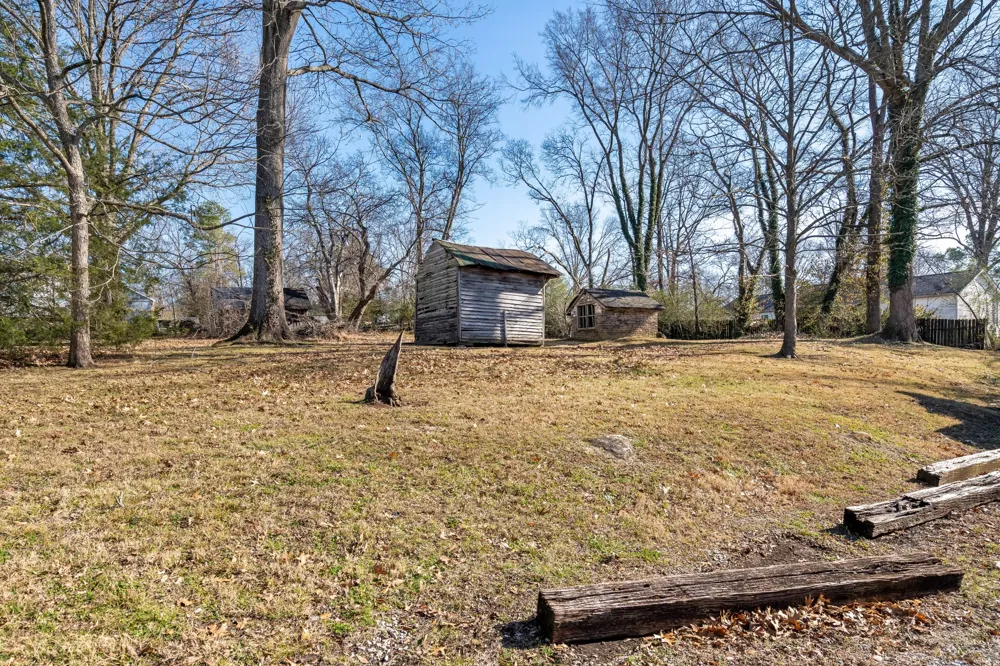 307 Vine St S Wartrace, TN 37183