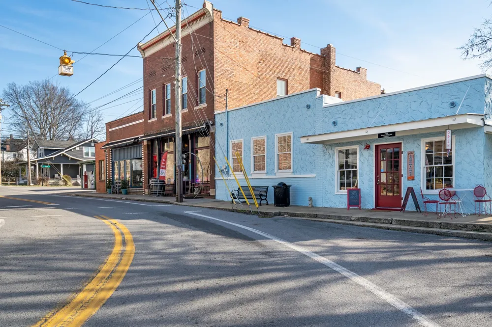 307 Vine St S Wartrace, TN 37183