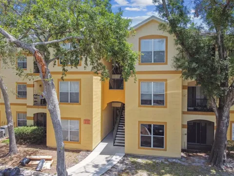 5606 PINNACLE HEIGHTS CIRCLE #306