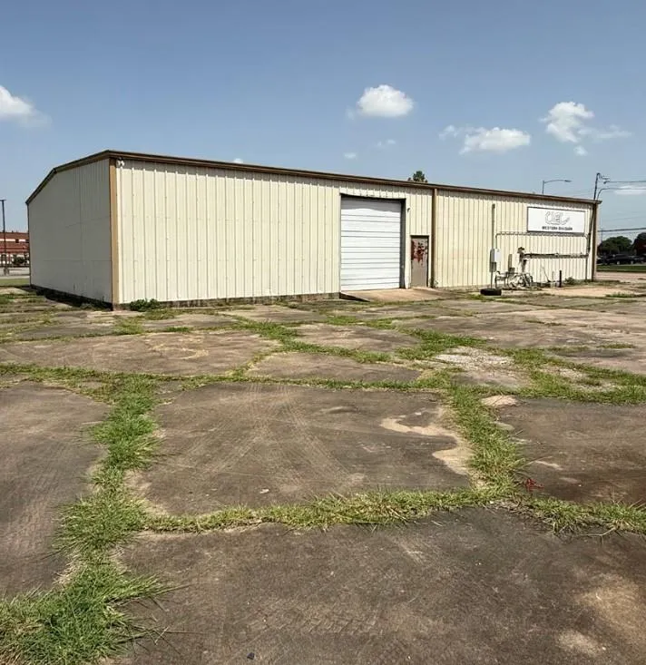 3750 Red Bluff Road Pasadena, TX 77503