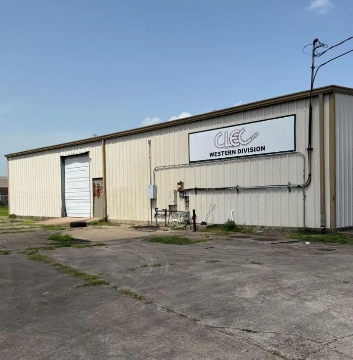 3750 Red Bluff Road Pasadena, TX 77503
