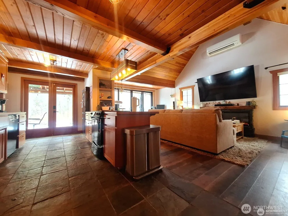 24527 250th Avenue SE Maple Valley, WA 98038