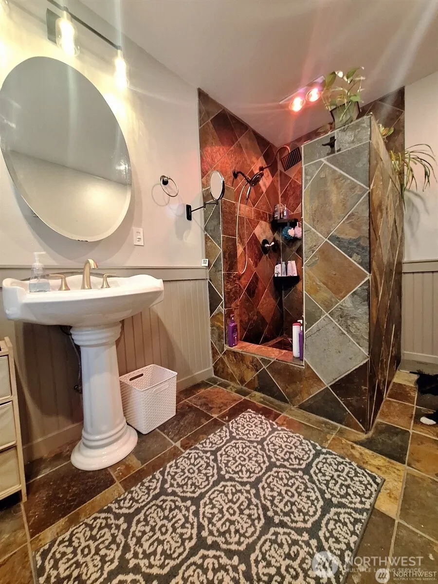 24527 250th Avenue SE Maple Valley, WA 98038