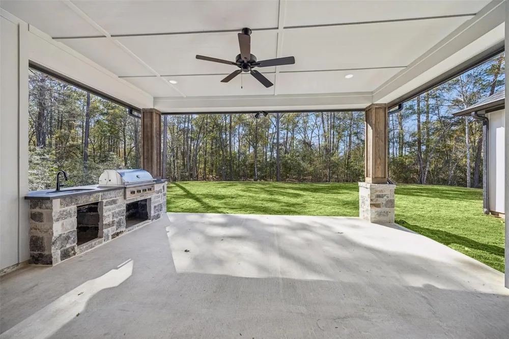 9332 Cedar Bend Plantersville, TX 77363