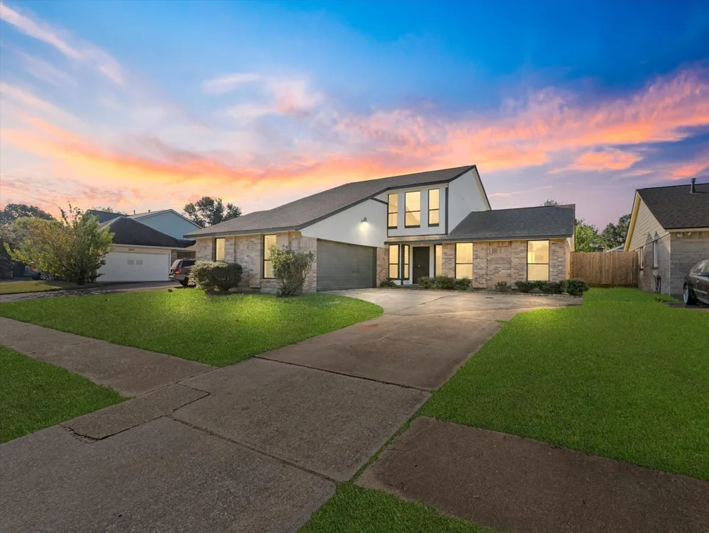 5811 Fair Forest Drive