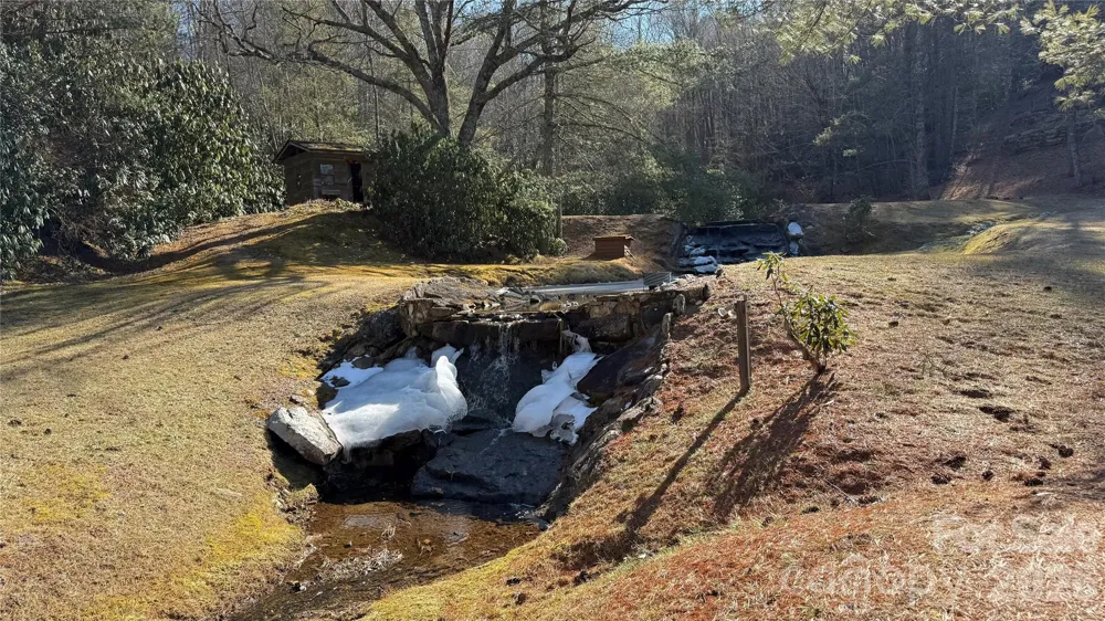 207 Receptive Drive #29 Glenville, NC 28736