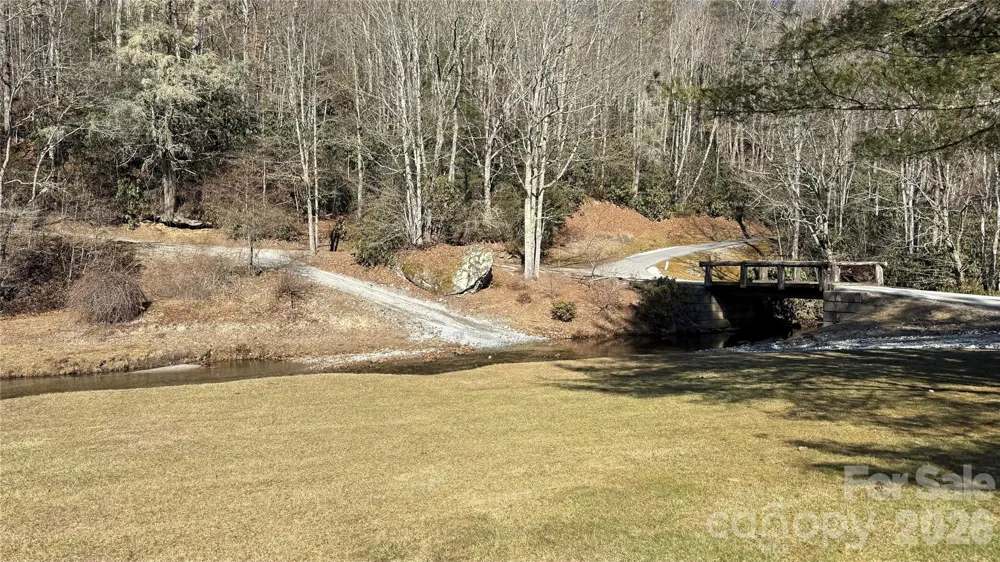 207 Receptive Drive #29 Glenville, NC 28736