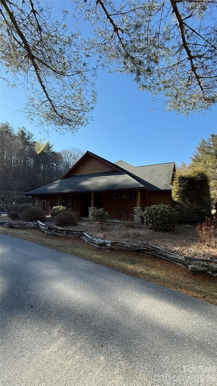 207 Receptive Drive #29 Glenville, NC 28736