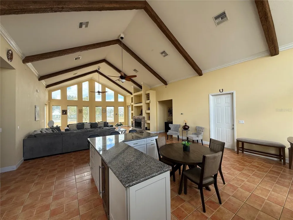 186 S BEAR POINTE DRIVE Lake Placid, FL 33852