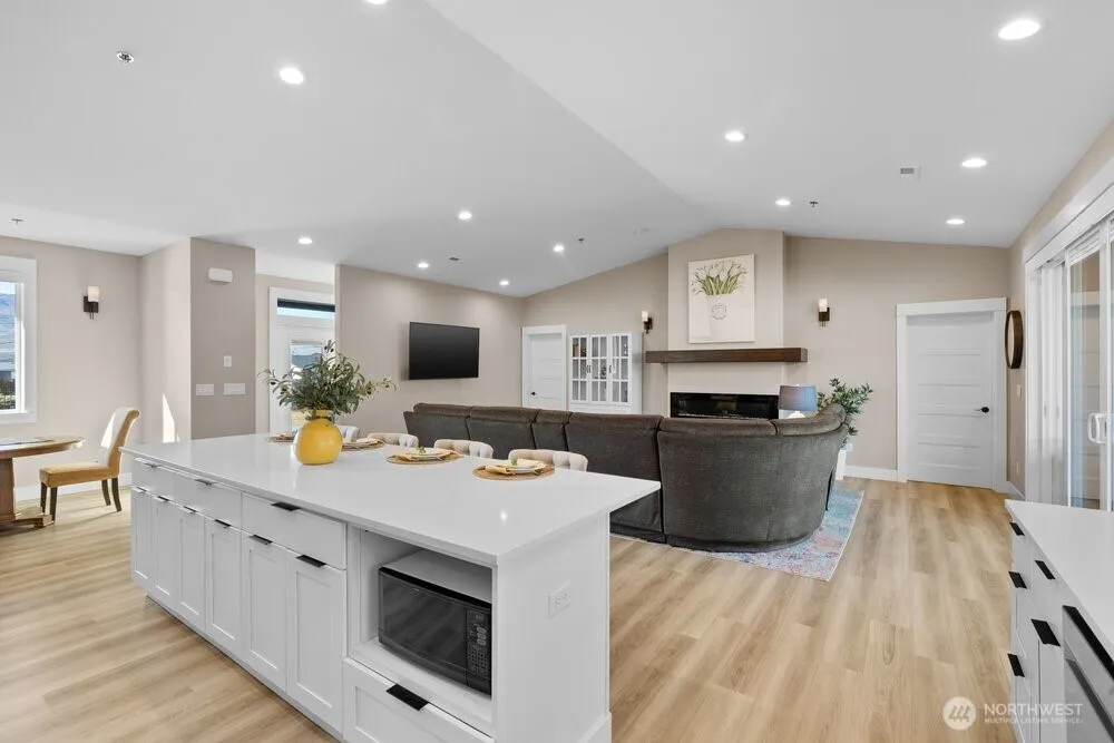 419 Edgewater Way SW Mattawa, WA 99349