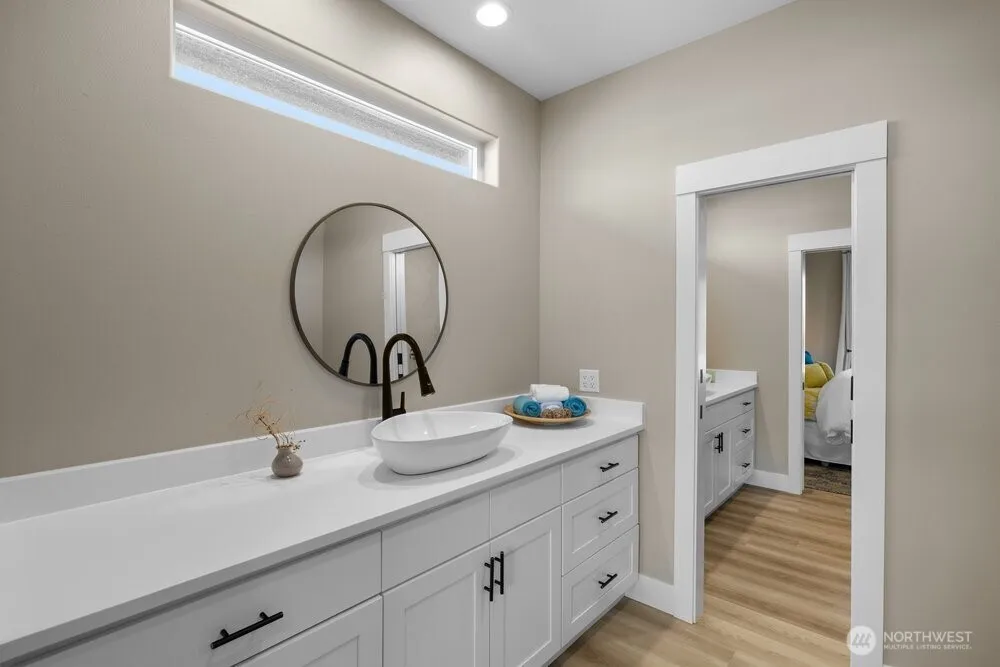 419 Edgewater Way SW Mattawa, WA 99349
