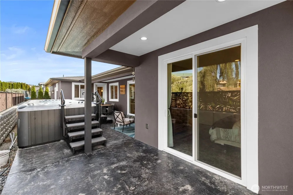 419 Edgewater Way SW Mattawa, WA 99349