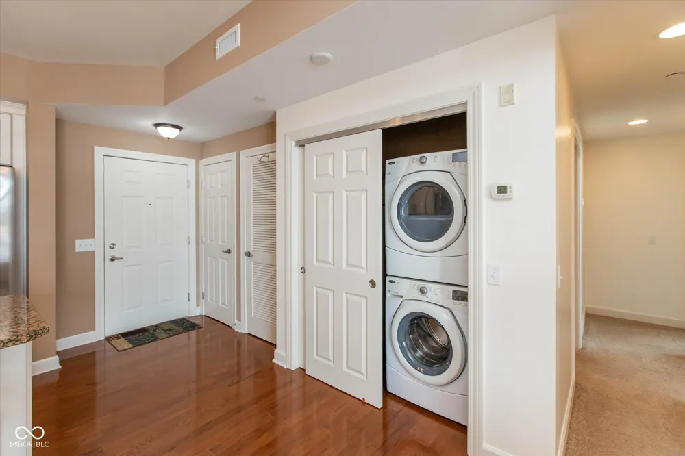 20971 Shoreline Court #214 Noblesville, IN 46062