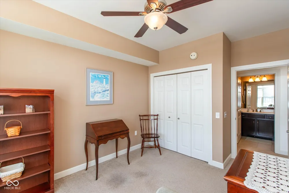 20971 Shoreline Court #214 Noblesville, IN 46062