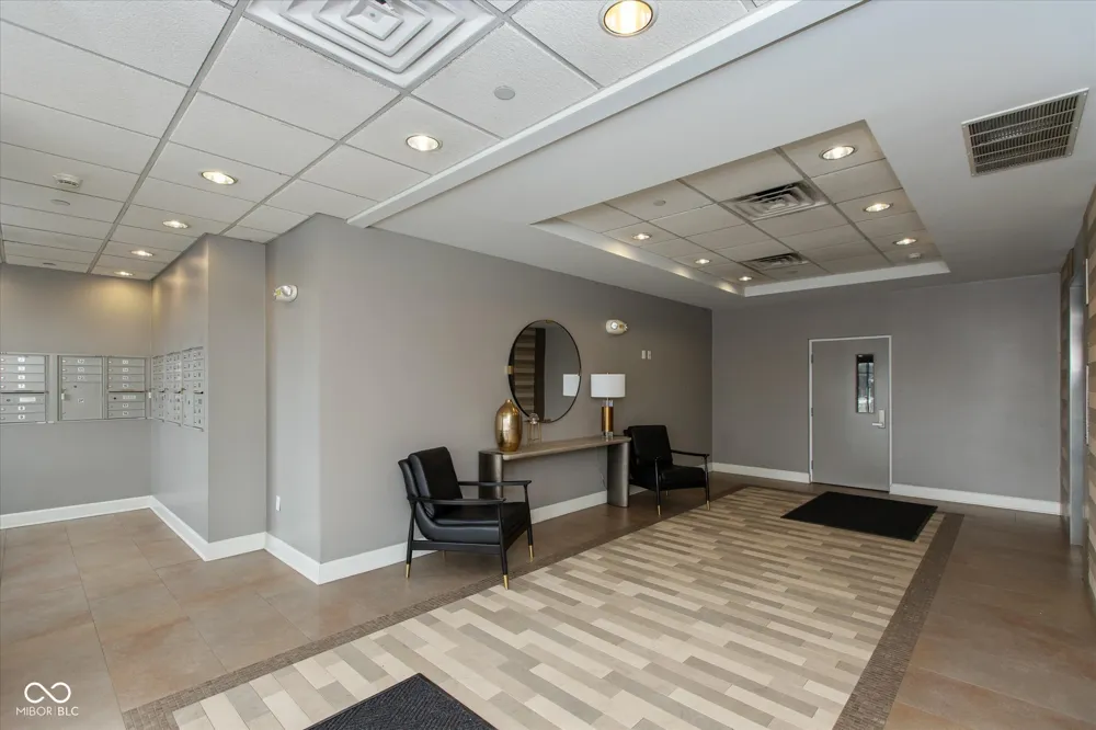 20971 Shoreline Court #214 Noblesville, IN 46062