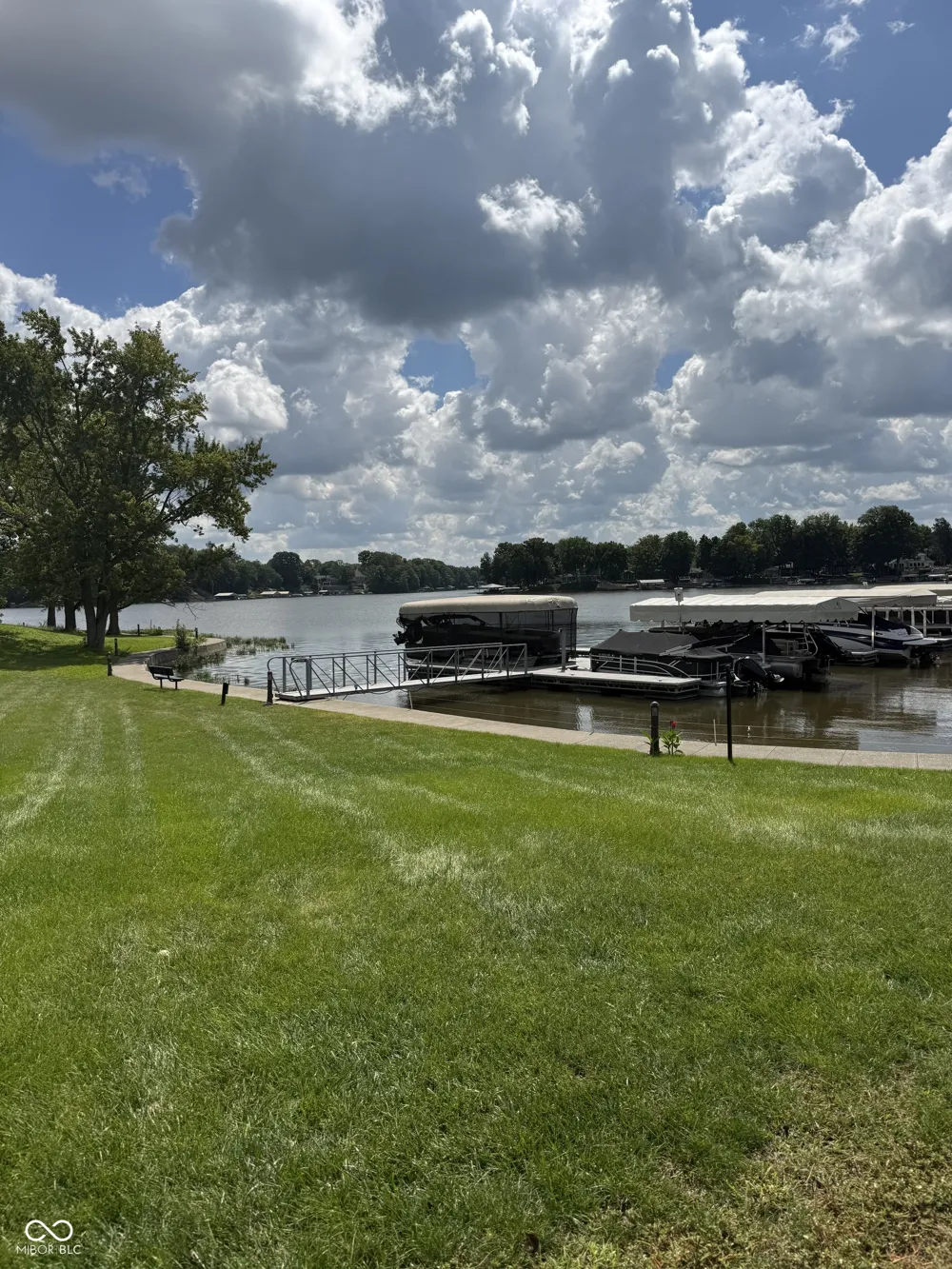 20971 Shoreline Court #214 Noblesville, IN 46062