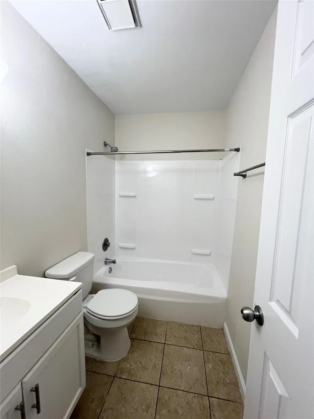 130 Oyster Creek Drive #21 Lake Jackson, TX 77566
