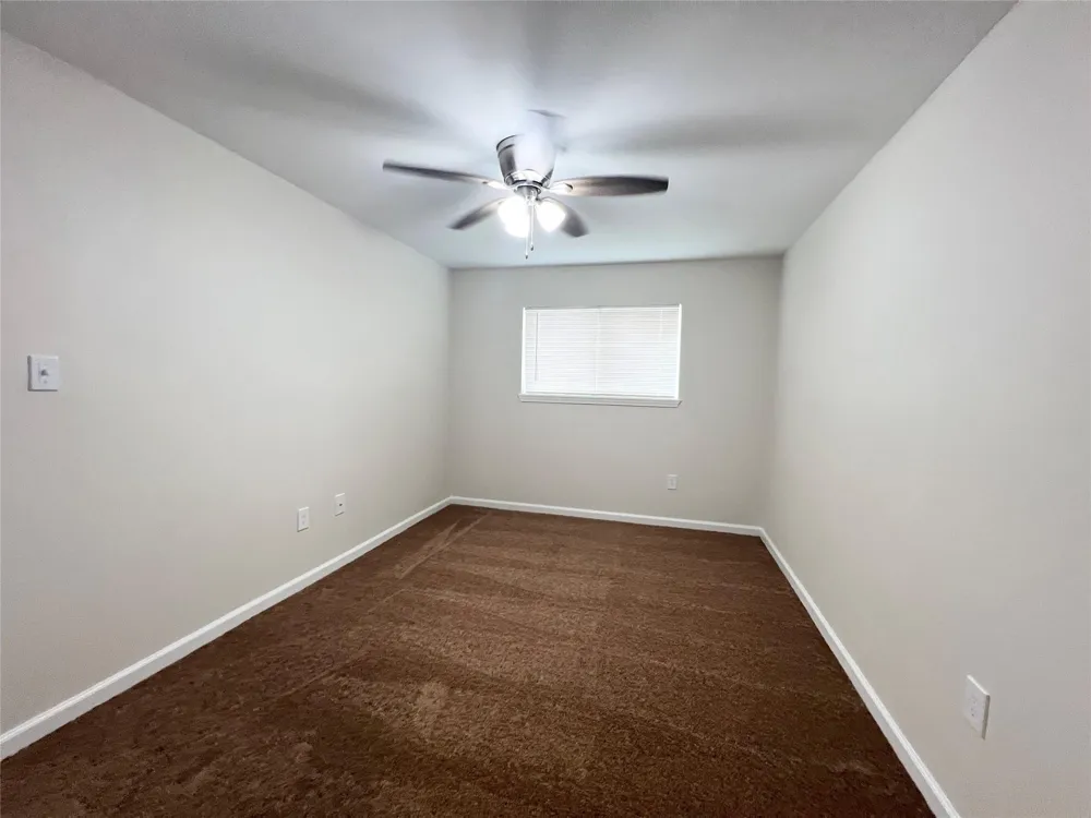 130 Oyster Creek Drive #21 Lake Jackson, TX 77566