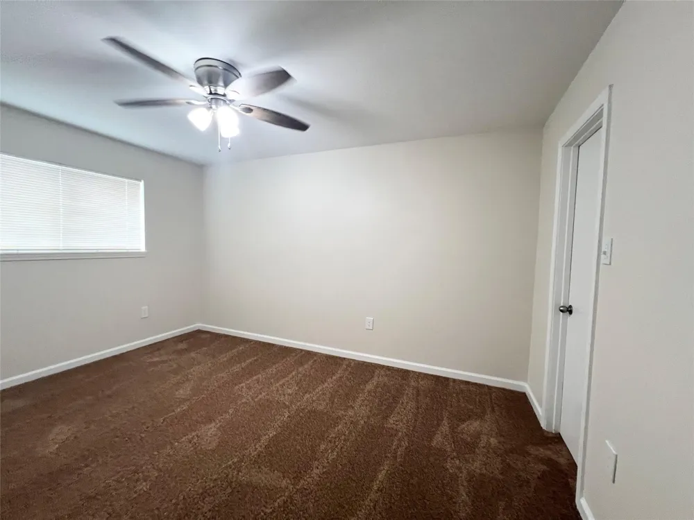130 Oyster Creek Drive #21 Lake Jackson, TX 77566