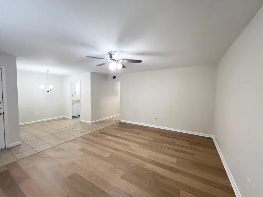 130 Oyster Creek Drive #21 Lake Jackson, TX 77566