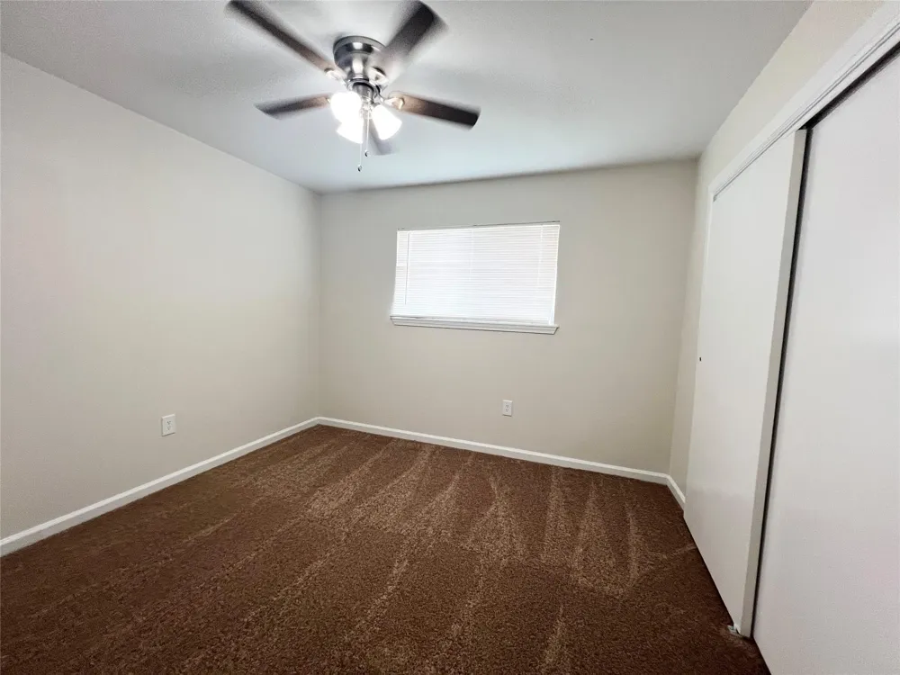 130 Oyster Creek Drive #21 Lake Jackson, TX 77566