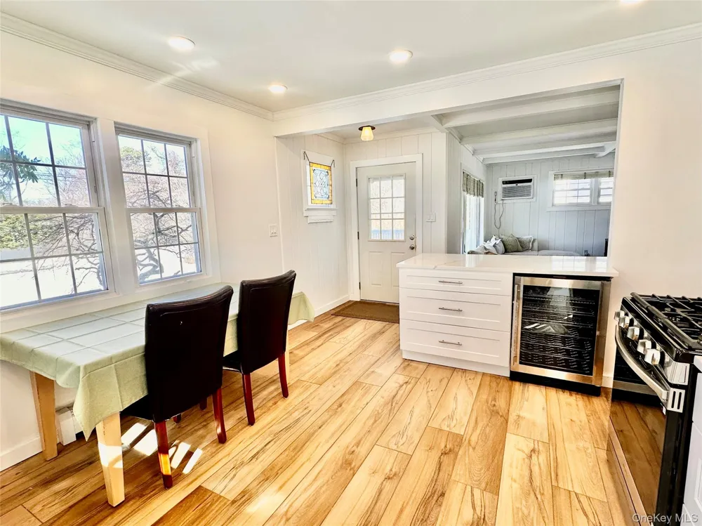 16 Osceola Lane Southampton, NY 11968