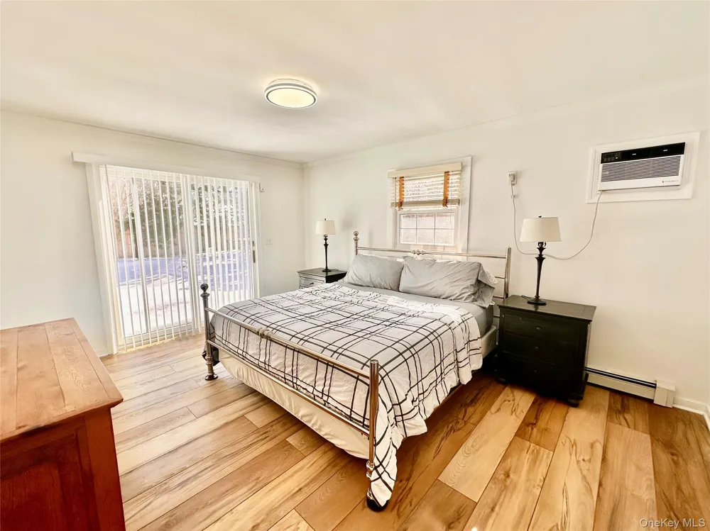 16 Osceola Lane Southampton, NY 11968