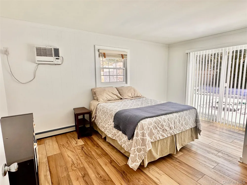 16 Osceola Lane Southampton, NY 11968