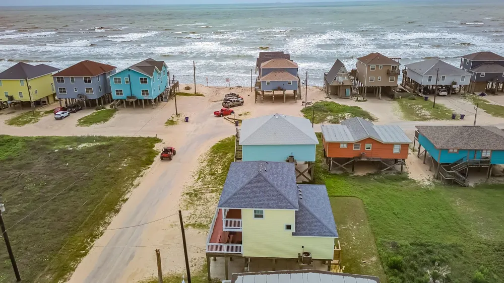 104 Beach Drive Surfside Beach, TX 77541