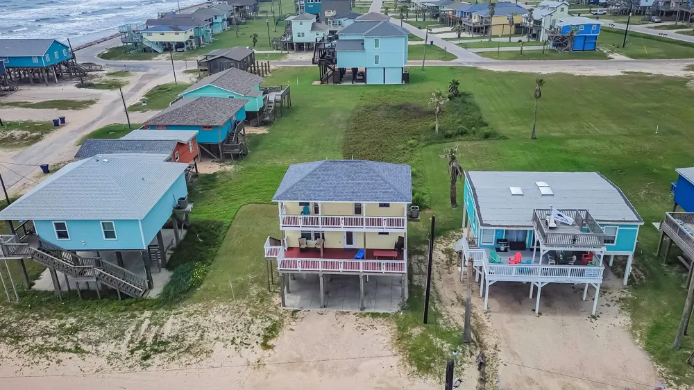 104 Beach Drive Surfside Beach, TX 77541