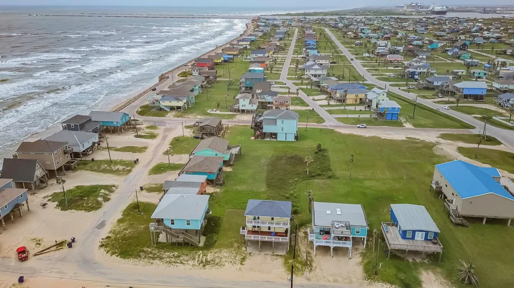 104 Beach Drive Surfside Beach, TX 77541