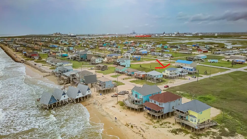 104 Beach Drive Surfside Beach, TX 77541