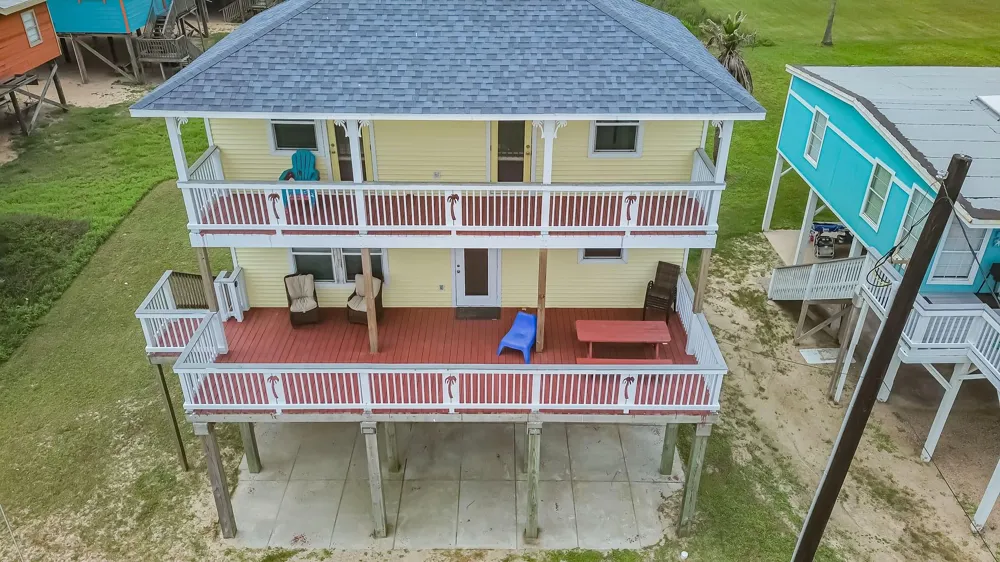 104 Beach Drive Surfside Beach, TX 77541