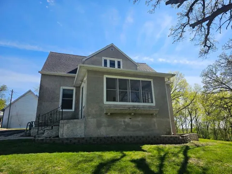 110 Summit Avenue