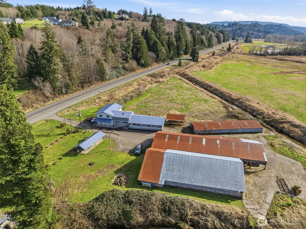 957 W State Route 4 Cathlamet, WA 98612