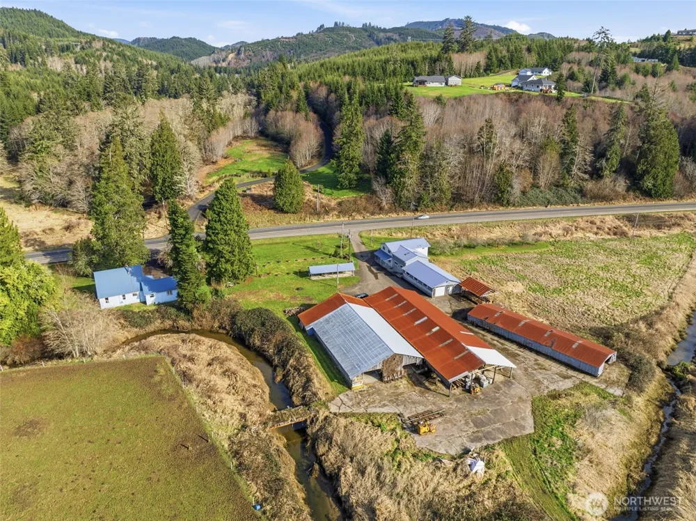 957 W State Route 4 Cathlamet, WA 98612