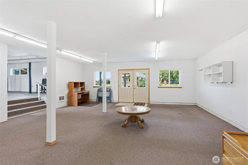 957 W State Route 4 Cathlamet, WA 98612
