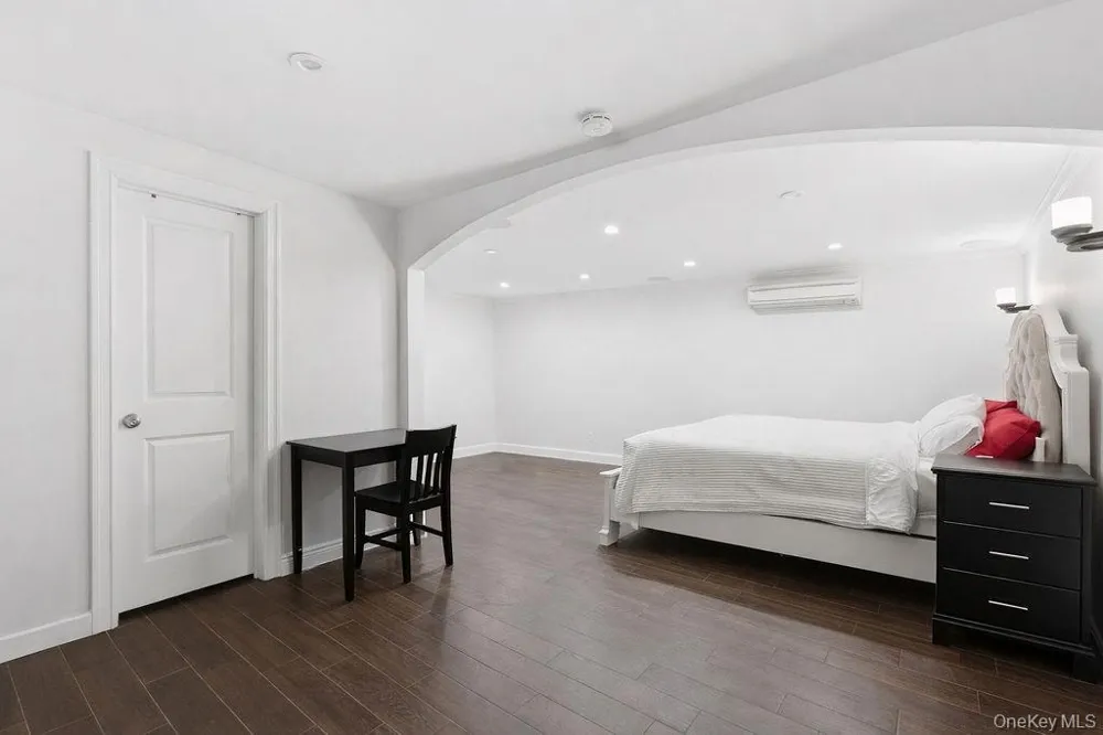 164-14 85th Street Howard Beach, NY 11414