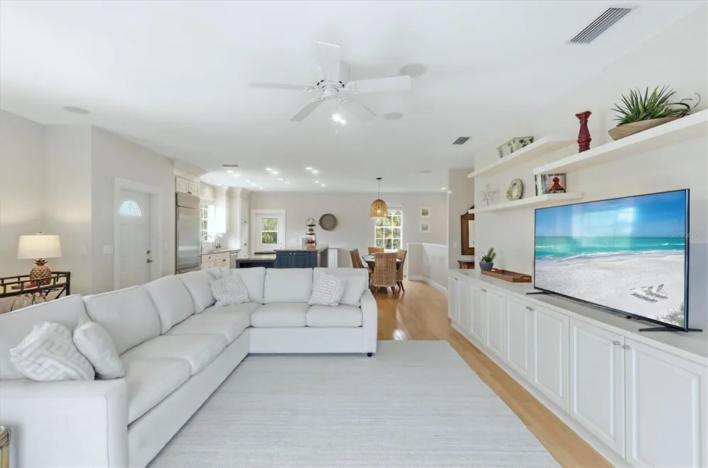 281 SEABREEZE COURT Boca Grande, FL 33921
