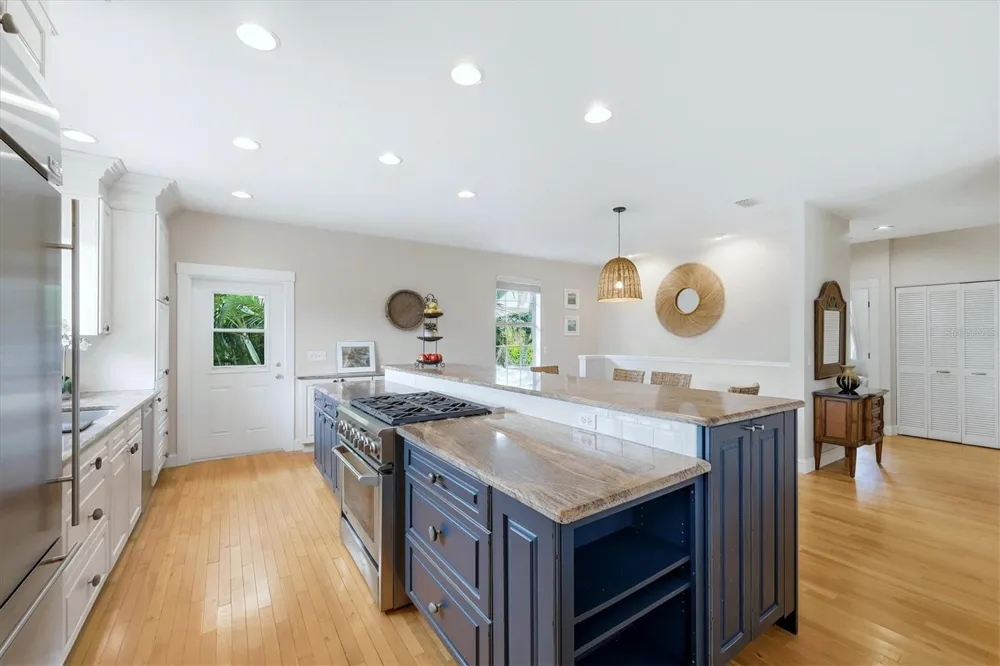 281 SEABREEZE COURT Boca Grande, FL 33921