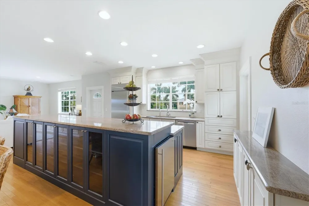 281 SEABREEZE COURT Boca Grande, FL 33921