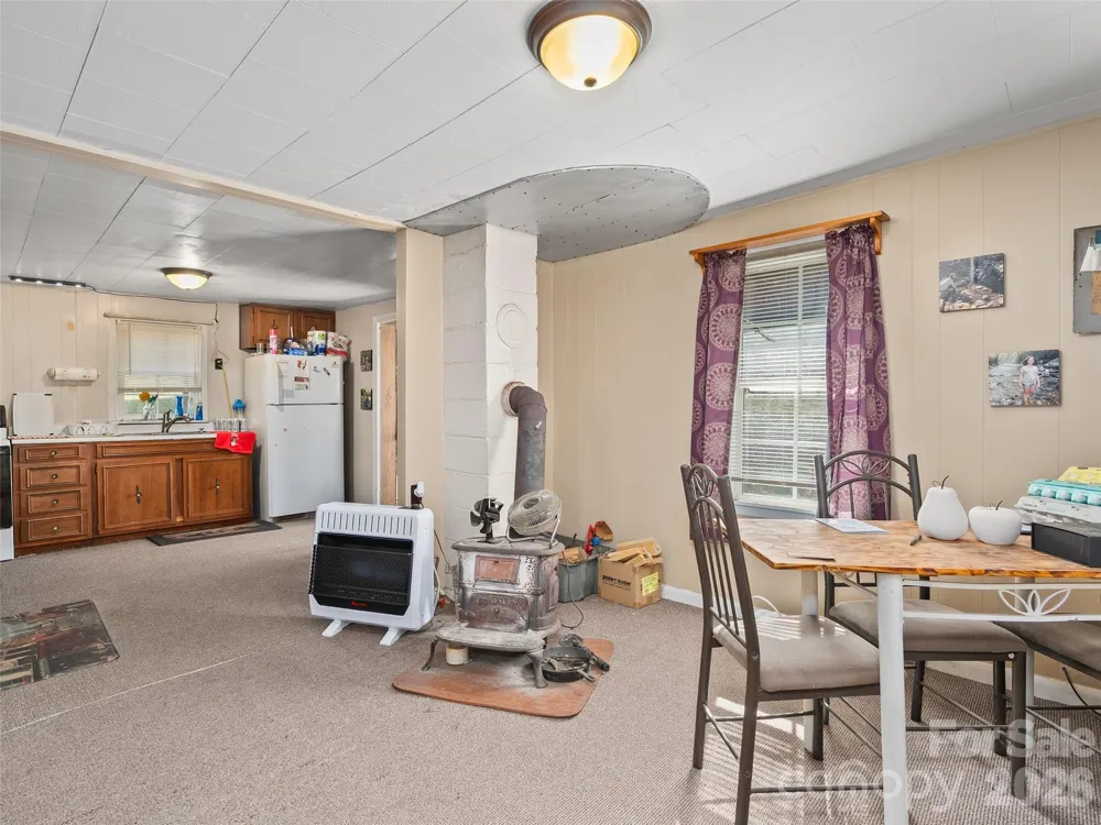 186 Creekmont Drive Clyde, NC 28721