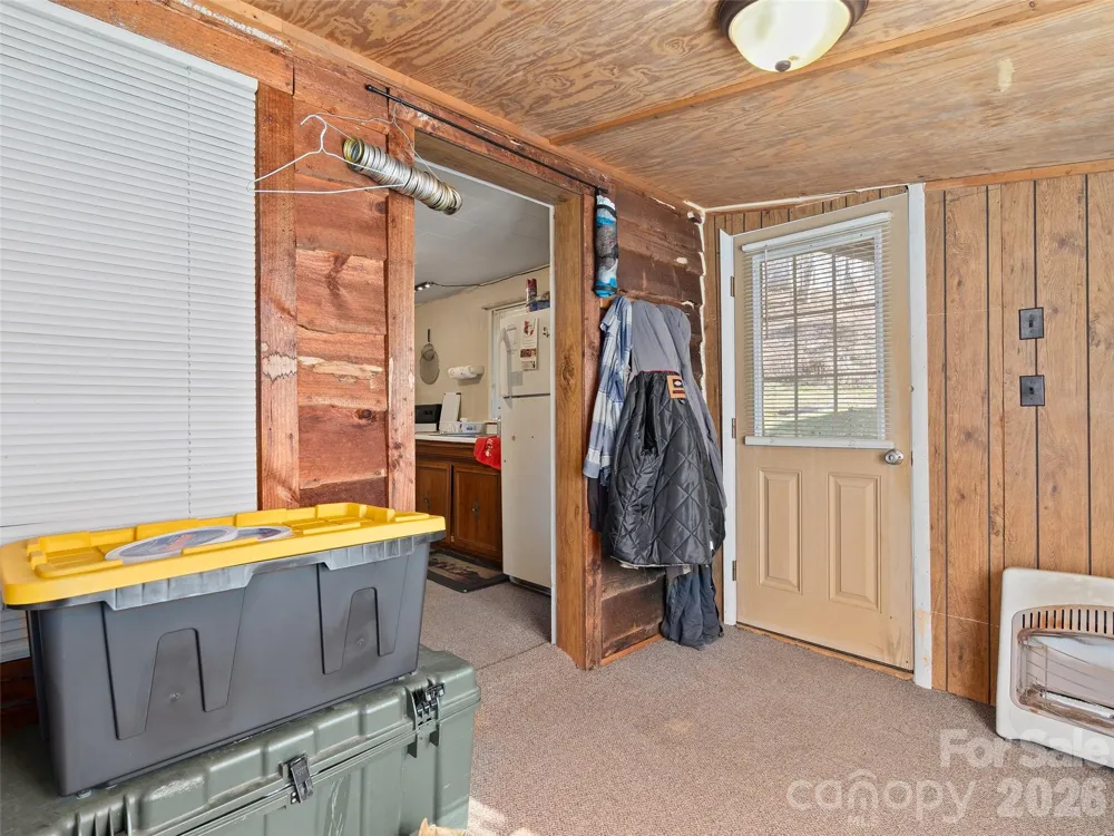 186 Creekmont Drive Clyde, NC 28721