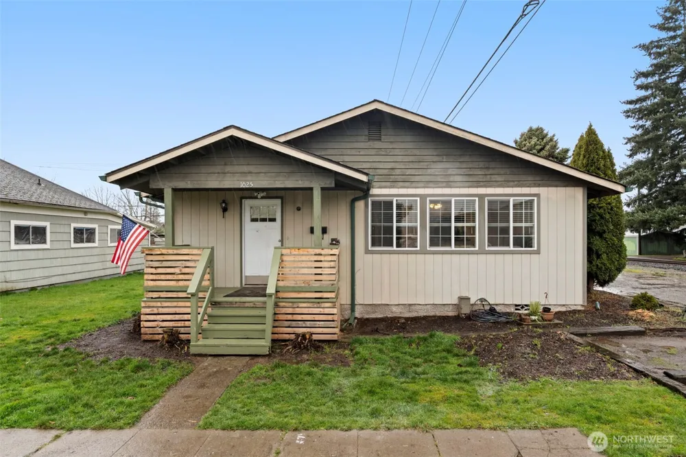 1025 E St Centralia, WA 98531