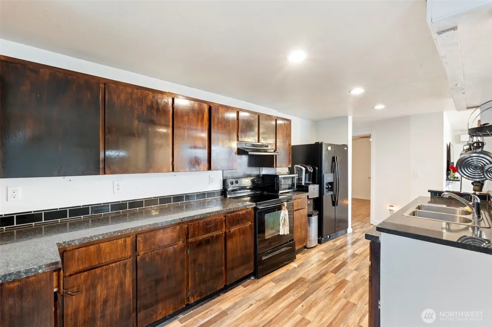 1025 E St Centralia, WA 98531