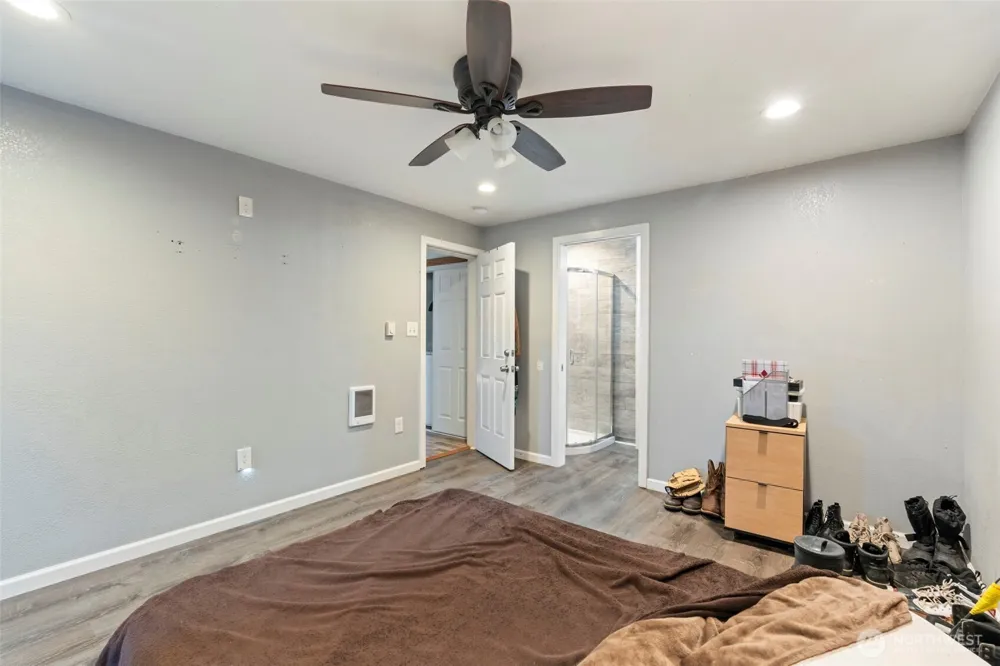 1025 E St Centralia, WA 98531